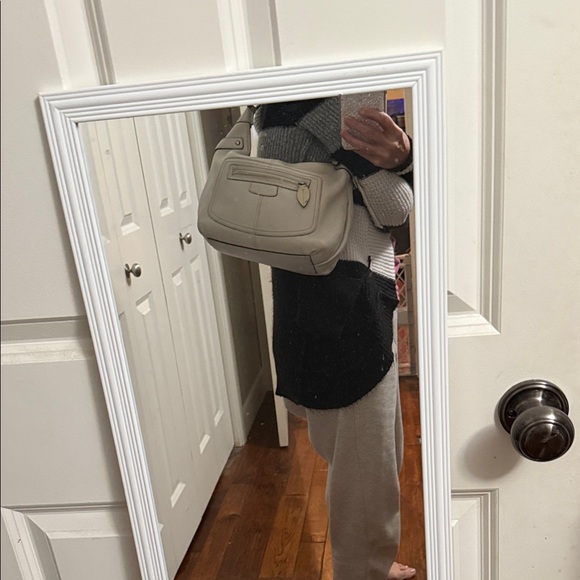 Coach Off-White Leather Shoulder Bag - Picture 14 of 14